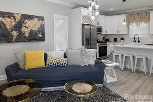 1640 Eastway Dr, Charlotte, NC 28205 - Photo 2