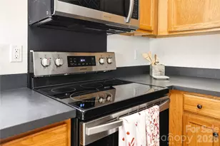 8812 Norway Ct, Charlotte, NC 28269 - Photo 12