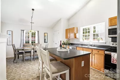 8812 Norway Court, Charlotte, NC 28269 - Photo 10