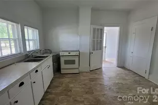 115 Lee St, Shelby, NC 28150 - Photo 6