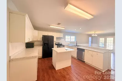 4014 Racoon Court, Matthews, NC 28105 - Photo 4