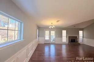 4014 Racoon Ct, Matthews, NC 28105 - Photo 2