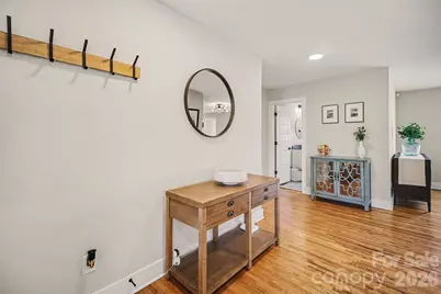 4532 Carriage Drive Circle, Charlotte, NC 28205 - Photo 4