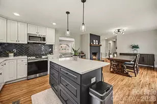 4532 Carriage Dr Cir, Charlotte, NC 28205 - Photo 12