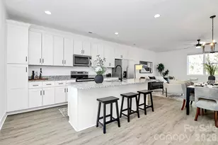 1106 Ivan Dr, Charlotte, NC 28216 - Photo 14