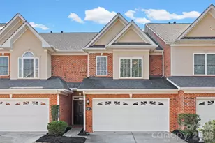 617 Crosswater Ln, Fort Mill, SC 29708 - Photo 2