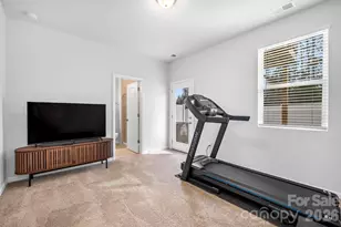 1230 Keydet Dr, Charlotte, NC 28216 - Photo 4