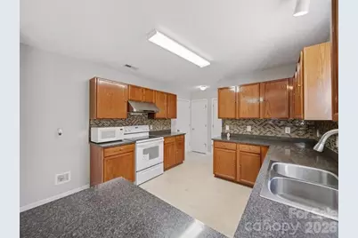 1968 8th Street Lane SE, Hickory, NC 28602 - Photo 14