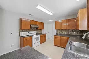 1968 8th St Ln SE, Hickory, NC 28602 - Photo 14