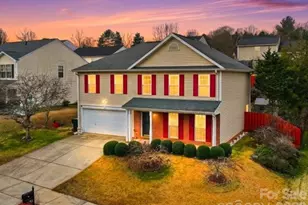 1968 8th St Ln SE, Hickory, NC 28602 - Photo 2