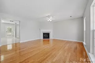 1968 8th St Ln SE, Hickory, NC 28602 - Photo 4