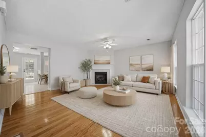 1968 8th Street Lane SE, Hickory, NC 28602 - Photo 6