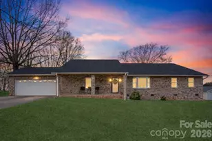 1304 Cambridge Dr, Shelby, NC 28152 - Photo 1