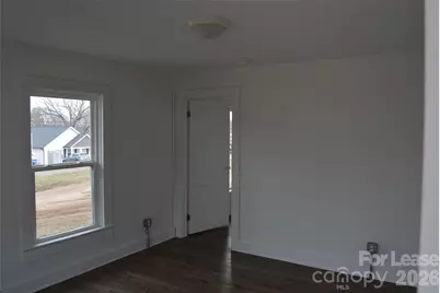 709 Elm Street, Statesville, NC 28677 - Photo 2