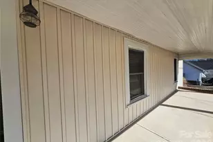 208 W Main St, Lawndale, NC 28090 - Photo 2