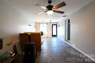 1113 Pecan St, Conover, NC 28613 - Photo 4