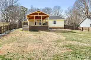 8446 Clear Meadow Ln, Charlotte, NC 28227 - Photo 18