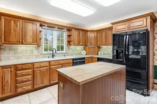 104 Finley St, Hendersonville, NC 28739 - Photo 40