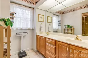 104 Finley St, Hendersonville, NC 28739 - Photo 28