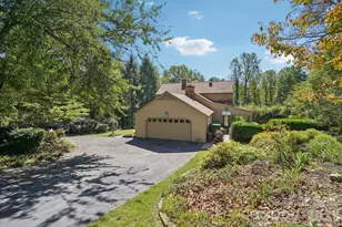 104 Finley St, Hendersonville, NC 28739 - Photo 2