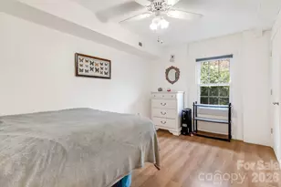 104 Finley St, Hendersonville, NC 28739 - Photo 16