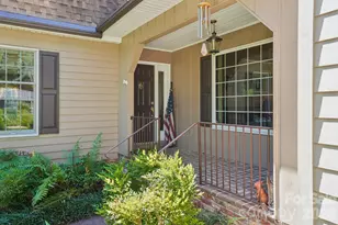 104 Finley St, Hendersonville, NC 28739 - Photo 4