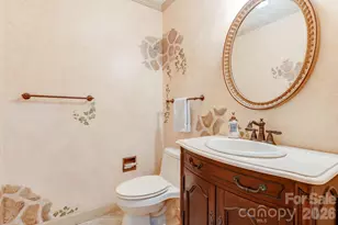 104 Finley St, Hendersonville, NC 28739 - Photo 32