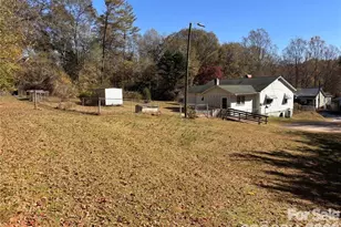 206 Railroad St, Mooresboro, NC 28114 - Photo 10