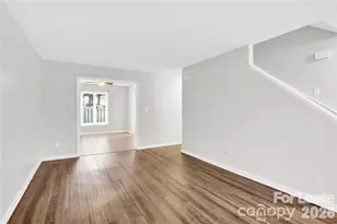 1921 Mereview Ct, Charlotte, NC 28210 - Photo 4