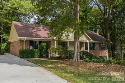 2630 Fernbank Drive, Charlotte, NC 28226 - Photo 2