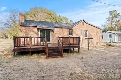 32 Roddy Street, Cheraw, SC 29520 - Photo 2