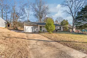 6230 Dwightware Blvd, Charlotte, NC 28227 - Photo 4