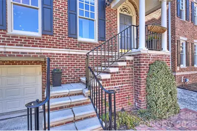 1244 Dilworth Crescent Row, Charlotte, NC 28203 - Photo 2