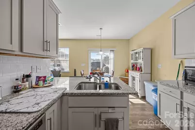 9839 Oak Barrel Lane, Charlotte, NC 28215 - Photo 18