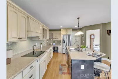 303 E Forest Place #13, Candler, NC 28715 - Photo 12