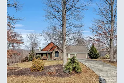 303 E Forest Place #13, Candler, NC 28715 - Photo 4