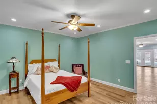 303 E Forest Pl, Candler, NC 28715 - Photo 34