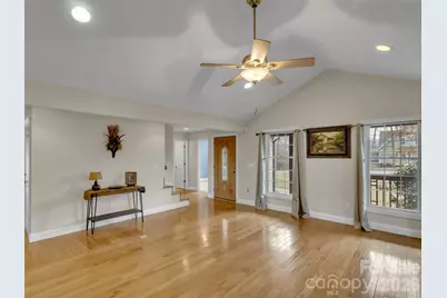 303 E Forest Place #13, Candler, NC 28715 - Photo 8