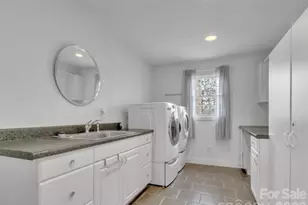 303 E Forest Pl, Candler, NC 28715 - Photo 26