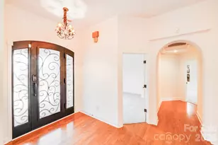 5329 Kuykendall Rd, Charlotte, NC 28270 - Photo 8