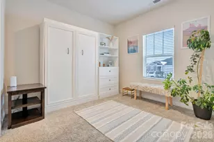 6415 Barcelona Wy, Charlotte, NC 28214 - Photo 10