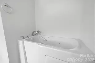 138 Lone Eagle Ln, Hendersonville, NC 28739 - Photo 20