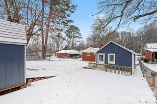 742 N Mulberry St, Statesville, NC 28677 - Photo 24