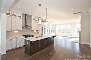 2428 Runnymede Ln, Charlotte, NC 28209 - Photo 14