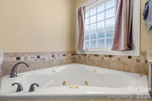 1925 Cordia Cir, Newton, NC 28658 - Photo 28