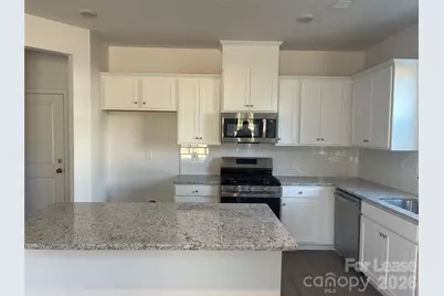 5007 Falstone Drive, Charlotte, NC 28269 - Photo 4