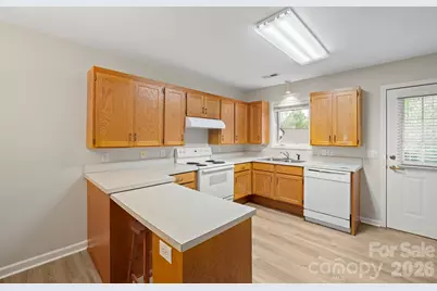 505 2nd Street Place NE #B2, Conover, NC 28613 - Photo 10