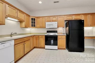 8684 Windsor Ridge Drive, Charlotte, NC 28277 - Photo 4