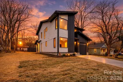 211 Ruby Avenue, Black Mountain, NC 28711 - Photo 2