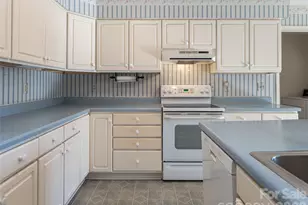 120 Burge Mountain Rd, Hendersonville, NC 28792 - Photo 14